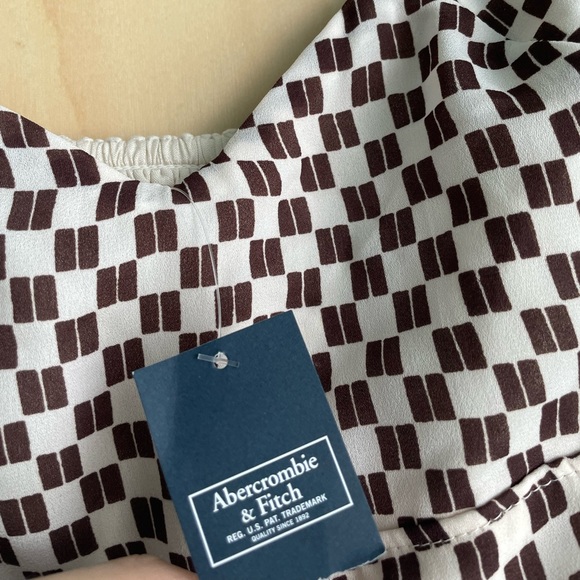 Abercrombie Checkered Cropped Top - Picture 2 of 4